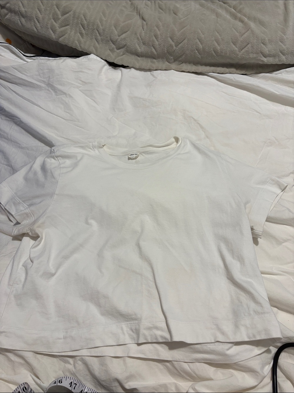 Wilfred White Short Sleeve Crew Tee